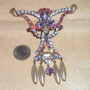 Vintage Absolutely Lovely Crystal Rhinestone Brooch Pin With Faux Pearl Dangles. Yummy! 1960&#39;s Jewelry 11128