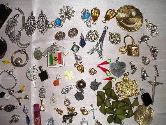 Vintage Lot Of 144 Charms And Pendants. Disney Gl… - image 8