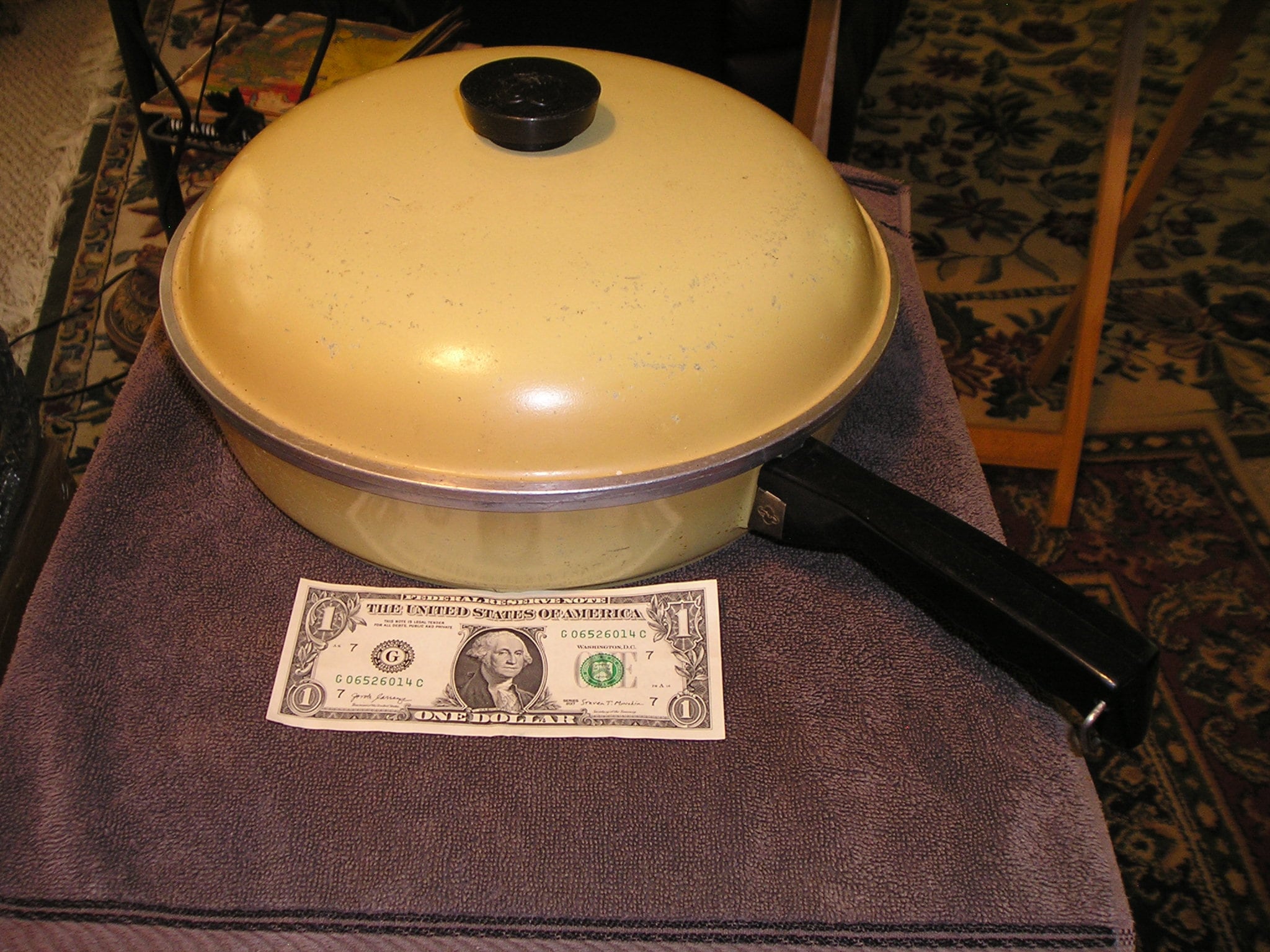 Club Aluminum USA 4.5 Qt Dutch Oven Soup Pot Yellow Harvest Gold