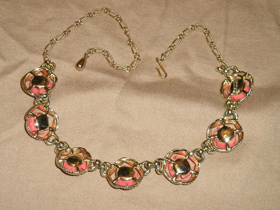 Signed Sarah Coventry Faux Coral Rose Choker Neck… - image 2