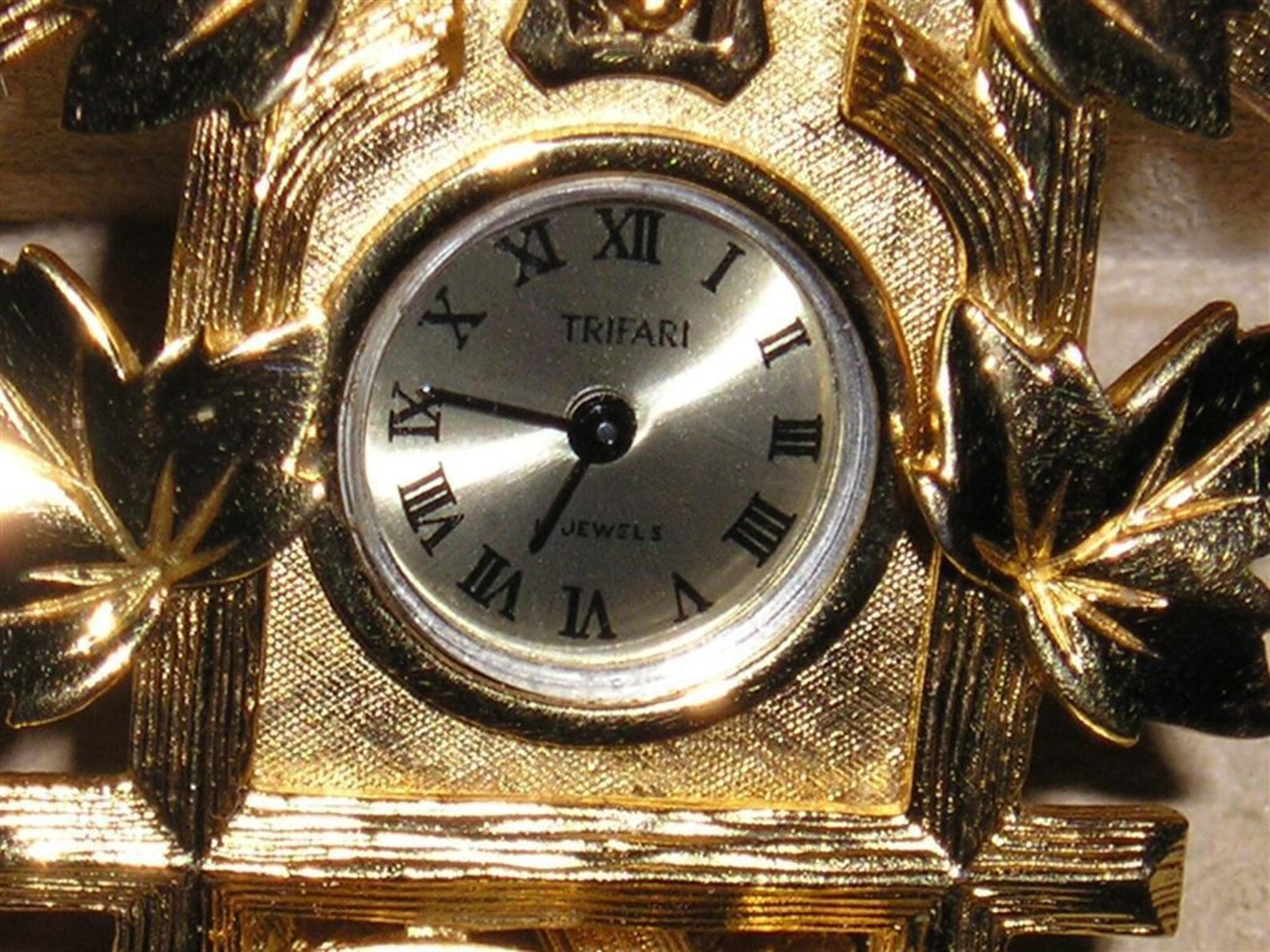 Vintage Rare Signed Trifari 17 Jewels Wind up Cuckoo Clock Etsy