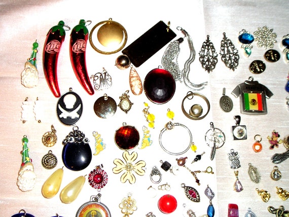 Vintage Lot Of 144 Charms And Pendants. Disney Gl… - image 2