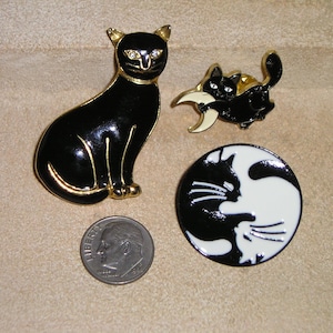 Vintage Lot Of 3 Black Enamel Cats Brooch Pins For Halloween. 1990&#39;s Jewelry 2298