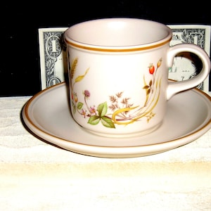 Vintage Marks And Spencer Lot Of 6 Tea Or Coffee Cups And 6 Saucers. Made In Great Britain Stoneware Harvest Pattern. No Damage 1980&#39;s