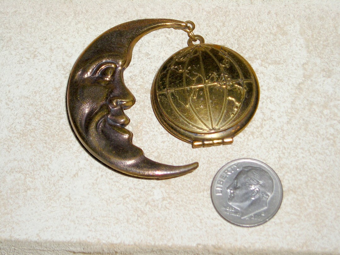 Vintage Retired Signed Pididdly Links Crescent Moon and Earth Globe Two