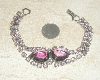 Vintage Purple Rhinestone Glass Tear Drop Bracelet. Chic! 1960's Jewelry 10028