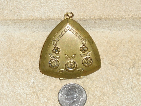 Vintage Solid Brass Triangle Shaped 2 Picture Loc… - image 1