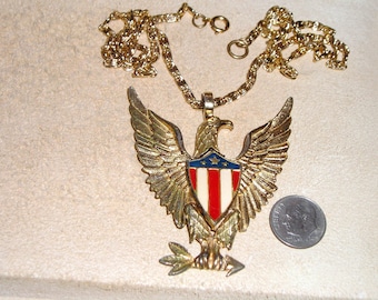 Vintage Articulated Red White And Blue Enamel Eagle With Arrows Pendant Necklace. Majestic 1970's Jewelry 20013