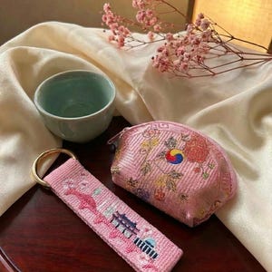 Korean Self-Care Gift Box, K-Beauty Cozy Care Set
