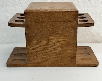Humidor y soporte para pipas de tabaco de nogal de VTG Decatur Industries con capacidad para 6 pipas.