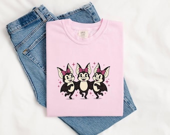 Maglietta con simpatici pipistrelli, regalo adorabile per Halloween, maglietta anime da donna, maglietta con volpe volante, maglietta spettrale per fan del manga, illustrazione carina, maglietta con papillon vintage