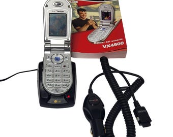 LG VX4500 Verizon Wireless Flip Phone Silver Bundle with Cradle & Car Charger