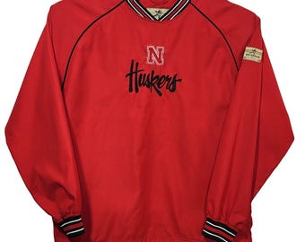 VTG Reebok Heisman Collection Nebraska Huskers V-Neck Windshirt Red Mens Large