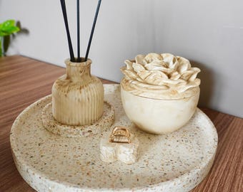Round Jesmonite Seashells Terrazzo Tray, Minimalist Catchall Decor, Decor Dish, Gift for Home
