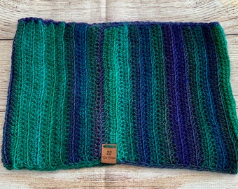 Lightweight Infinity Scarf for Women, Handmade Infinity Scarf, Crochet Infinity Scarf, Crochet Cowl Scarf, Neck Warmer Scarf, Knit Scarf