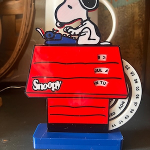 Vintage Cartoon Dog Desk Calendar | Snoopy Perpetual Desk & Shelf Decor | Retro Office Display HAND MADE