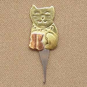 Puffin & Company Micro Needle Threaders Kitty, Puppy, Sheep, Heart, Bunny, Bird, Cheshire Cat, Snail, Ladybug, Gnome Kitty