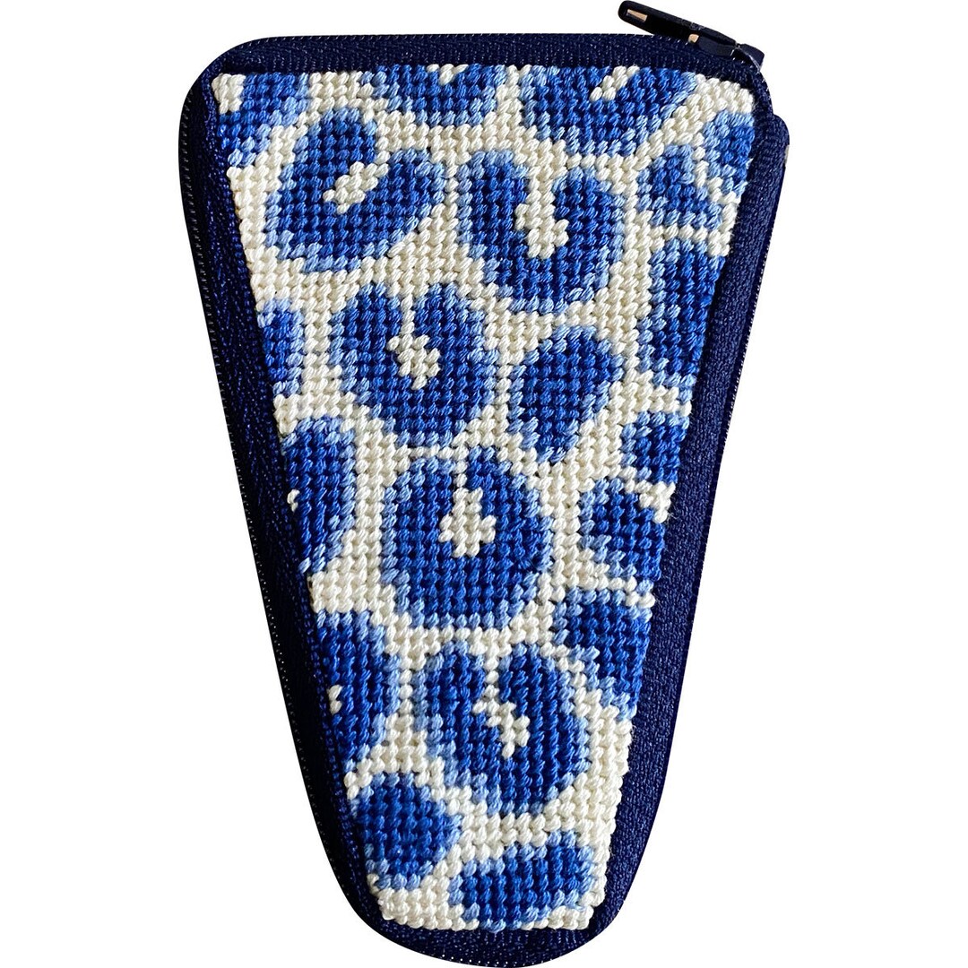 Sttch & Zp Needlepont Scssor Case Kts-wrought Ron Heart, Pasley