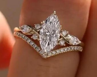 Marquise Cut Moissanite Engagement Ring Set, Unique 14K Solid Gold Bridal Ring Set, Diamond Cluster Wedding Stacking Band, Promise Ring Set