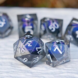 Devil Longan Dice Set, Suitable as a DND gift, With purple dice that roll smoothly.