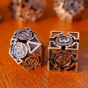 Handmade Hollow Metal Dice Set, Retro Copper DND Dice with Bag