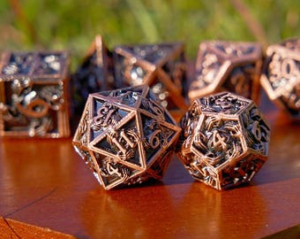 Skeleton Hand Metal Dice Set, Exquisite Dragon Dungeon Dice