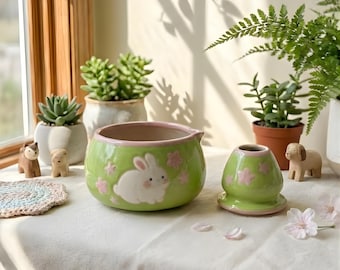 Handbemalte Kaninchen Matcha Schüssel Set, Keramik Chawan & Schneebesen Halter