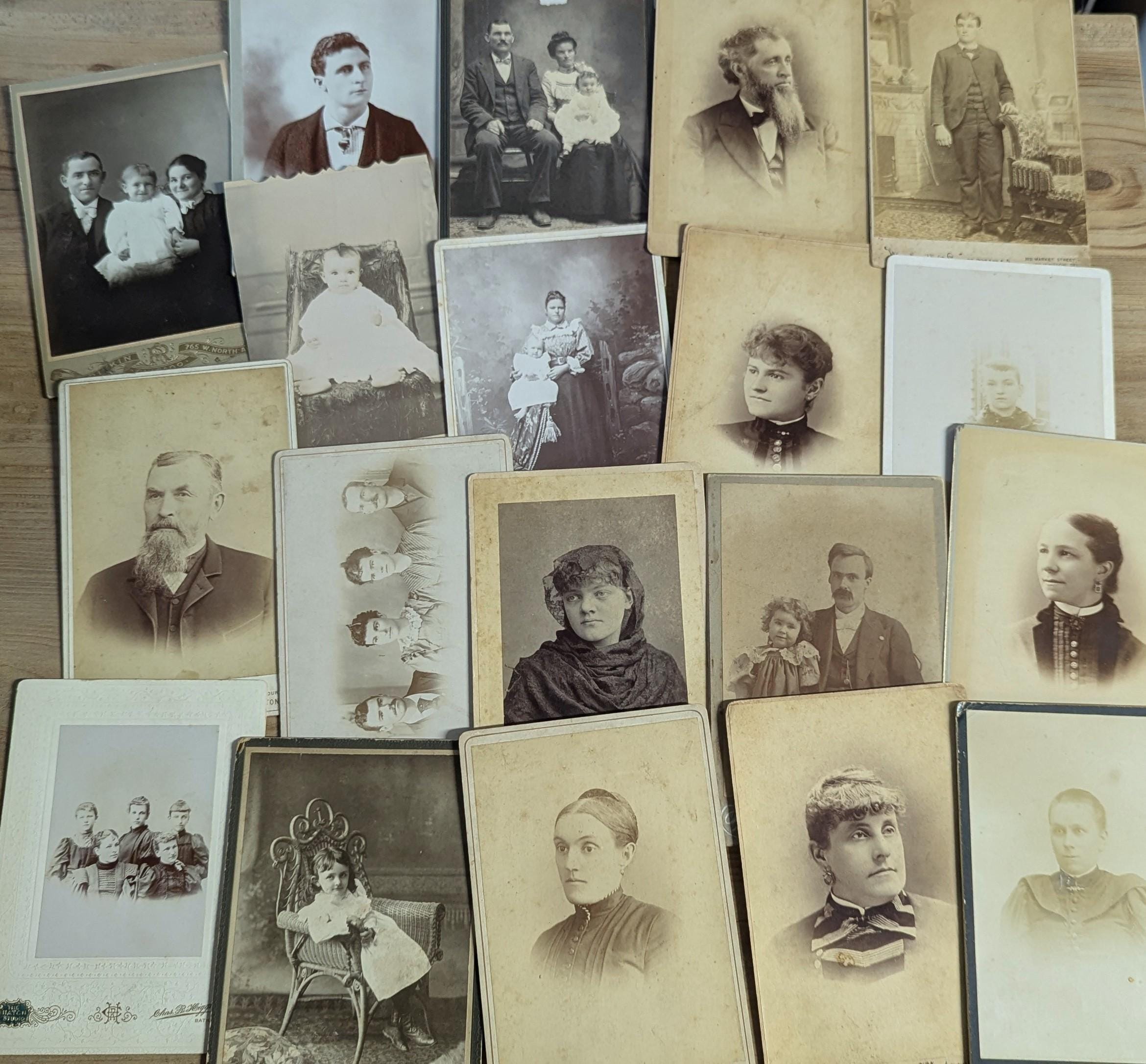 Lot 10 Photos Anciennes – Tirages Albuminés, Portraits Cabinet, Années 1900