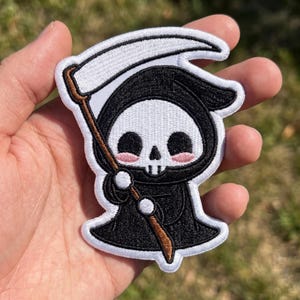 Cute Grim Reaper Patch, Vintage Halloween Iron On Patch, Retro Spooky Season Badge, Pastel Goth Scythe Jacket Decor, Gift