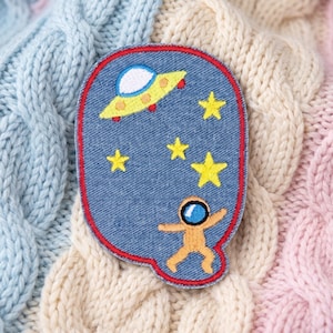Retro Astronaut Patch, Vintage UFO Outer Space Iron On Patch, Cute Galaxy Stars Badge, Sci Fi Alien Kid Jacket Decor