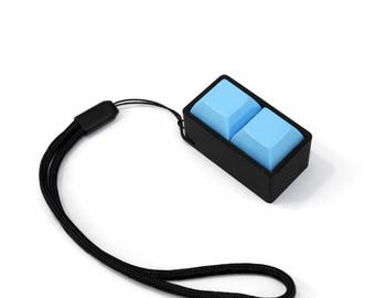 2 キーのメカニカル キーボード フィジェットで色をカスタマイズしましょう。