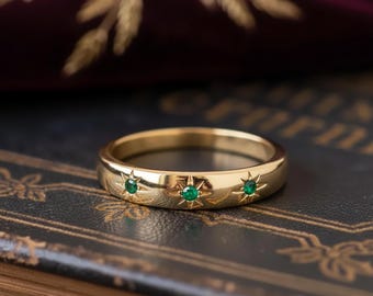 14K Gold Emerald Star Ring – Handmade Celestial Wedding Band