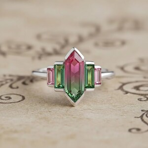 Bague Ancienne Milieu XIXe En Or Rose 18K Et Argent Avec Tourmaline - Taille 53 - Occasion Bon état