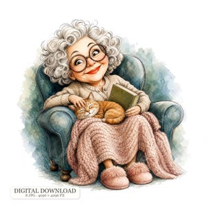 Könnte beinhalten: Eine Illustration einer älteren Person mit lockigem weißem Haar und runder Brille, die in einem blauen Sessel sitzt. Sie trägt eine beige Strickjacke, eine rosa Strickdecke und rosa Hausschuhe, streichelt eine orangefarbene Katze und hält ein grünes Buch.