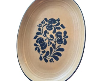 Pfaltzgraff Yorktowne Vintage Bandeja ovalada de 35,5 cm (14 pulgadas) con estampado floral azul, fabricada en EE. UU.