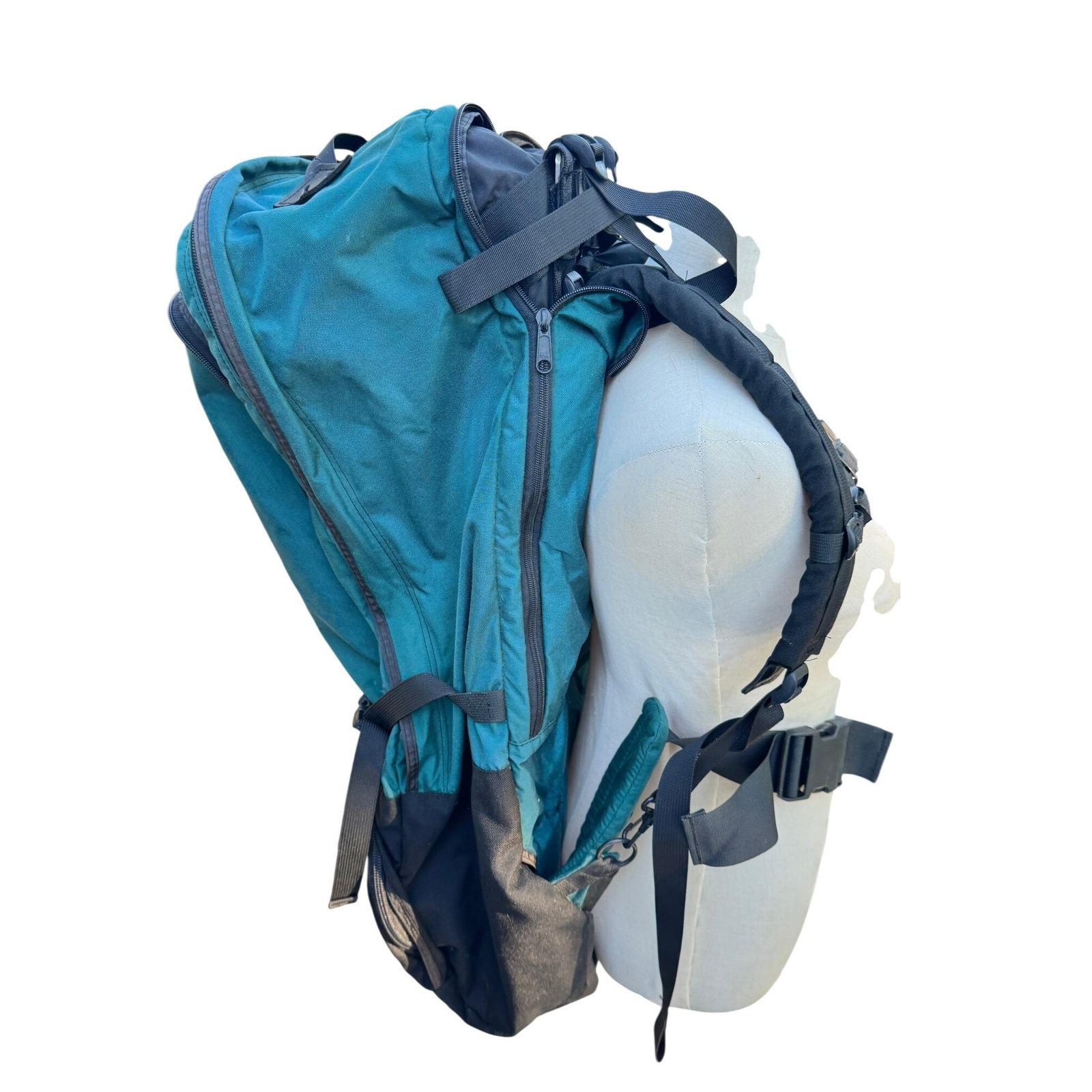 north face backpack for back pain The Women's Recon Everyday Backpack, Gardenia Wht/Blk-NPF, OSFA | Commuter Travel Bag, 18