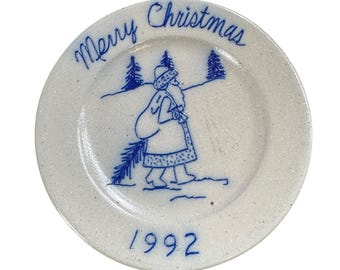 Salmon Falls Stoneware 1992 Merry Christmas Plate Santa Blue Salt Glaze 8 Inch