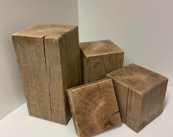 Bloc de chêne patiné fait main de 15 x 15 cm pour piédestal, contremarche, présentoir ou bricolage (hauteur personnalisée)
