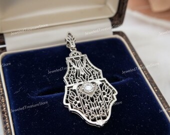 1910s Era 1.00 Carat Round Diamond Art Deco Vintage Pendant, Antique Pendant Necklace, Art Deco Pendant Necklace, Antique Pendant For Womens
