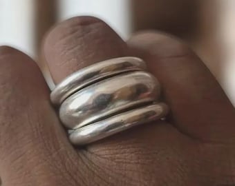 Handgemaakte sterlingzilveren koepelringset: stapelbare bandringen