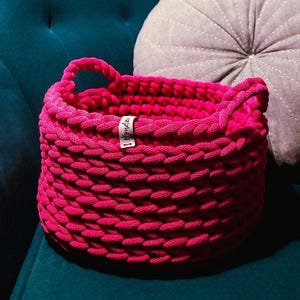 Small Crochet Basket With Handles – Bread Container, Nursery Toy Basket, Plant ot Cover, Cosmetics Organizer. Many colors