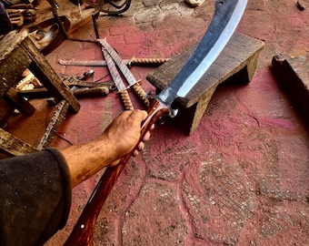 Cuchillo machete Kukri forjado a mano / Espada corta de hoja curva de espiga completa / Herramienta de camping