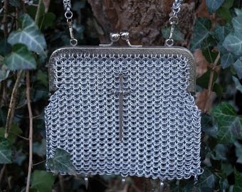 Silver Chainmail Purse with Daggers