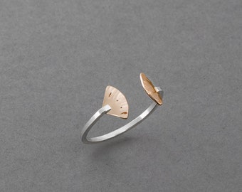 Zwei-Ton-Ring, verstellbar, Sterling, 14 k Gold, handgefertigt, Geschenk für sie, Brautjungfer, Lotus Fan Ring | Kleopatra Kollektion von Haley Lebeuf