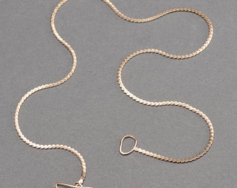 Chic everyday, layering, gold serpentine chain, toggle clasp, handmade | Flow Chain Necklace from the Springs Collection by Haley Lebeuf