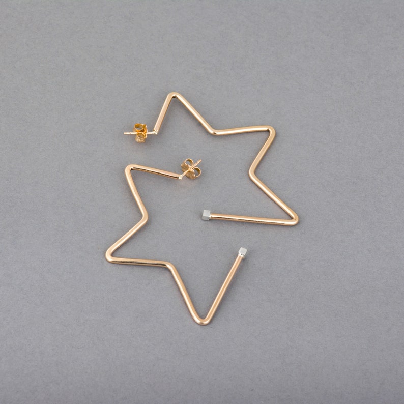 Modern en vet, statement, stud, hoepels in sterling zilver of goud mix, Lone Star Earrings Tejas collectie van Haley Lebeuf 14K Gold-fill Mix