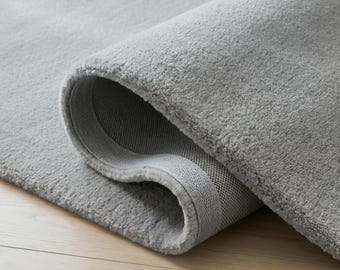 Silver Plush Rug Soft Area Rug Cozy Bedroom Carpet Modern Minimalist Rug Non Slip Washable Living Room Decor Rug
