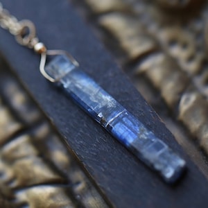 Kyanite Necklace, Natural Blue Rough Kyanite Necklace, Raw Gemstone Necklace, Gift for Wife, Sister, Teen Bar Stick Kyanite Pendant Necklace