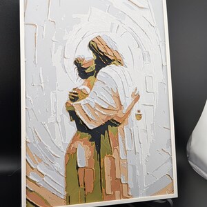 Jesús abrazando a la mujer - Arte de Hueforge - Panel religioso impreso en 3D - Decoración de regalo cristiano imagen 3