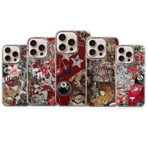 Op de afbeelding: Vijf doorzichtige smartphonehoesjes met een collage van grafische elementen, waaronder luipaardprints, rode kersen, zilveren sterren, discoballen, rode lippen en zwarte biljartballen met het nummer acht in een gelaagd ontwerp.